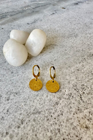 Simple hoop earrings