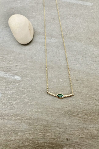 Simple gold necklace