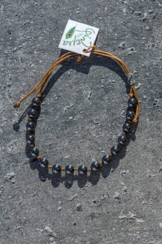 Adjustable bracelet with hematite beads